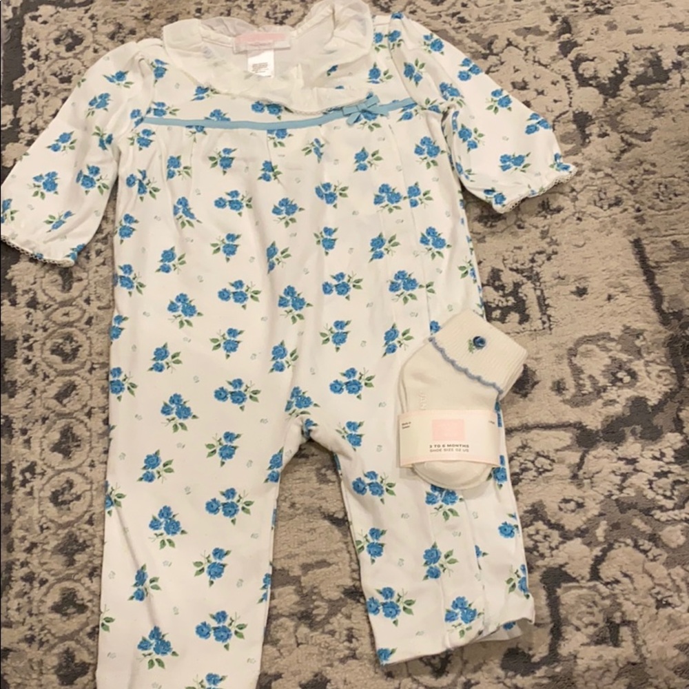 NWOT Janie and Jack Romper with matching socks